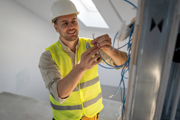 Best Affordable Emergency Electrician  in West Vero Corridor, FL